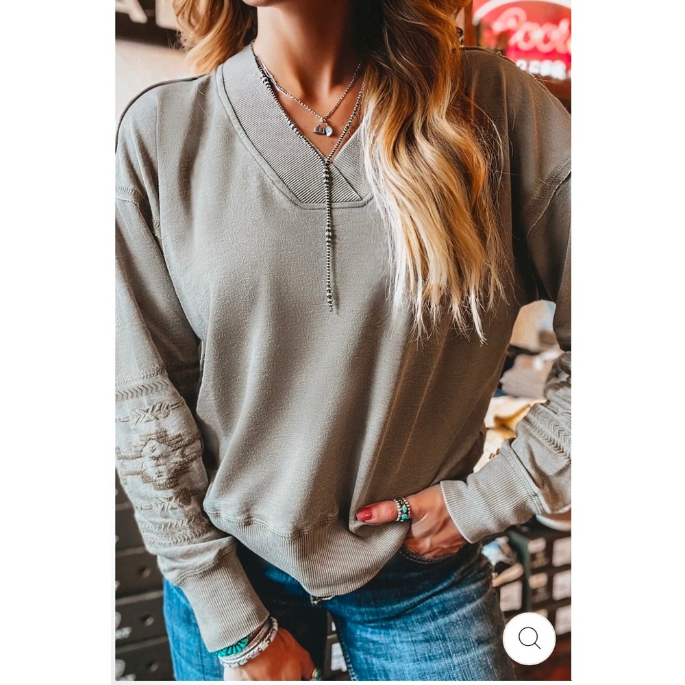 Boutique Parchment Aztec Embroidered Western V Neck‎ Sweatshirt Size S